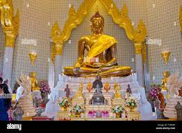 Wat Arun Temple of Dawn Golden Buddha and Marble Buddha With King Power