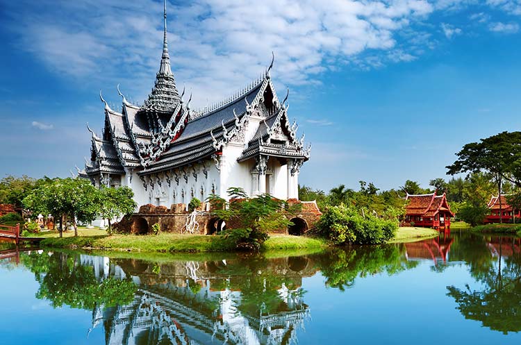 Ancient City and Erawan Museum Guide Tour
