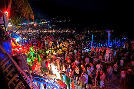Full Moon Party Round-Trip Boat Transfer from Samui