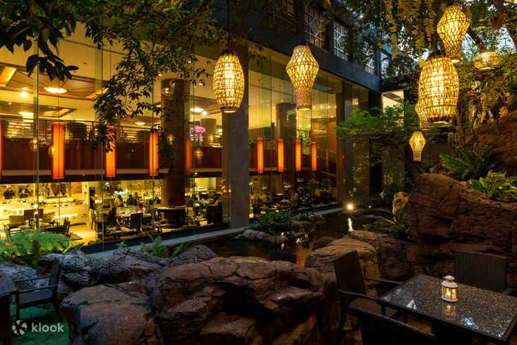 Sunday Brunch Romsai Restaurant at Banyan Tree