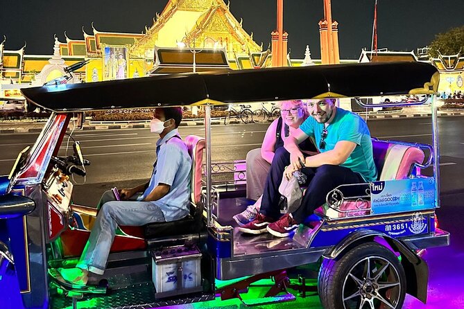 Bangkok Food and Temple Night Tour by Tuk Tuk